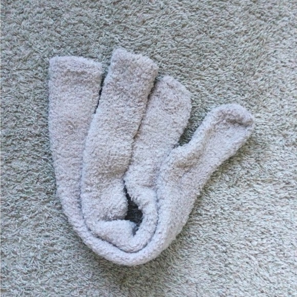 AIDI Coral Velvet Socks - Picture 2 of 10